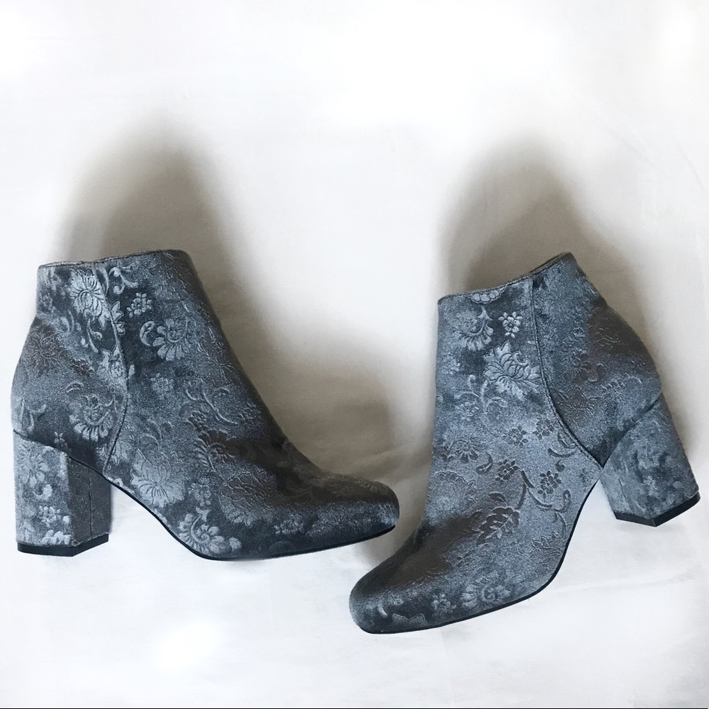 NWOB Diba Gray Velvet Floral Booties (HP!)